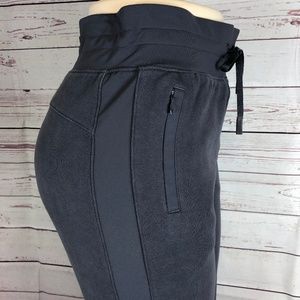 Lululemon Gray Athletic Jogger Ankle Pants